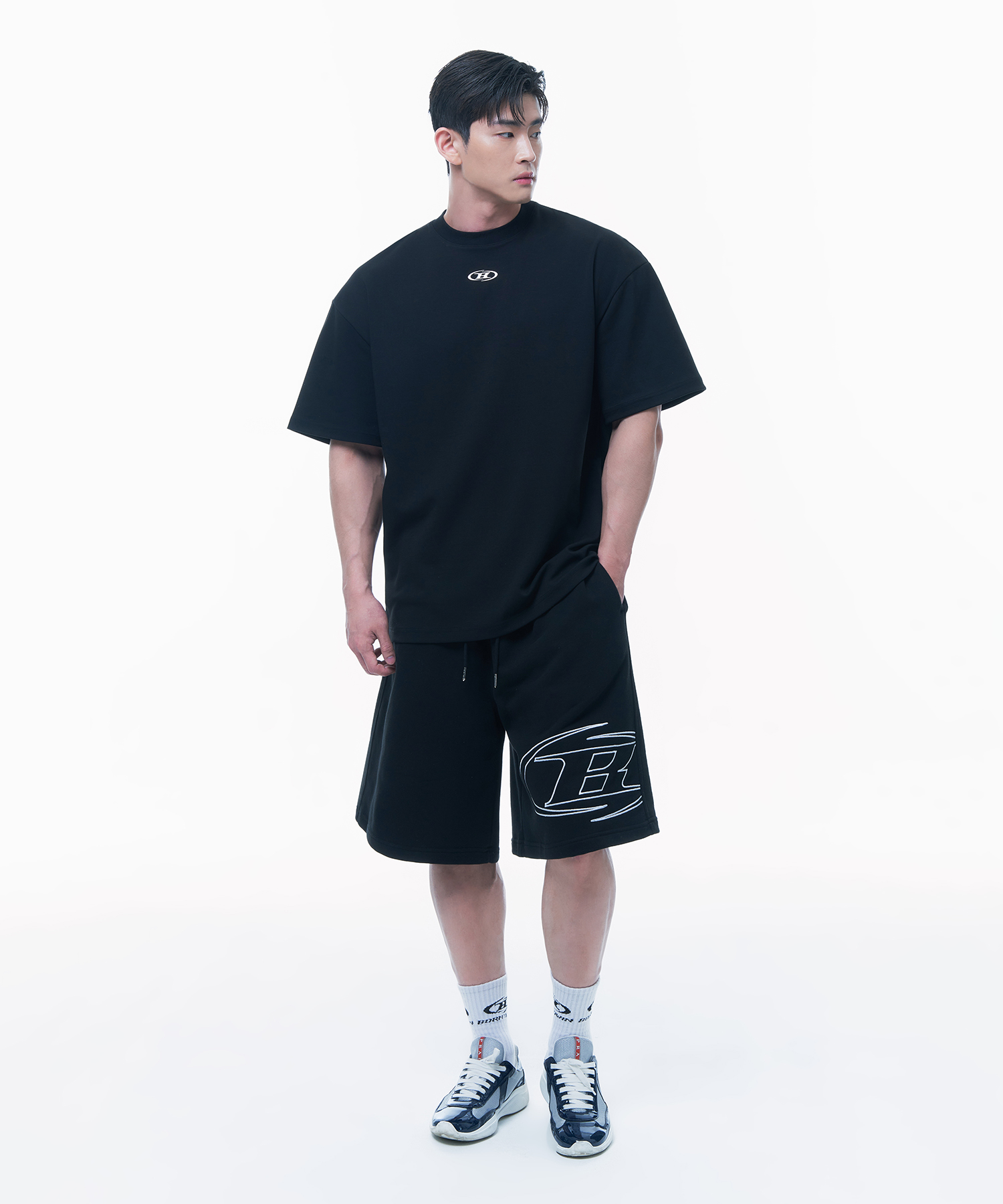 SILVER B OVER FIT T-SHIRTS [BLACK]