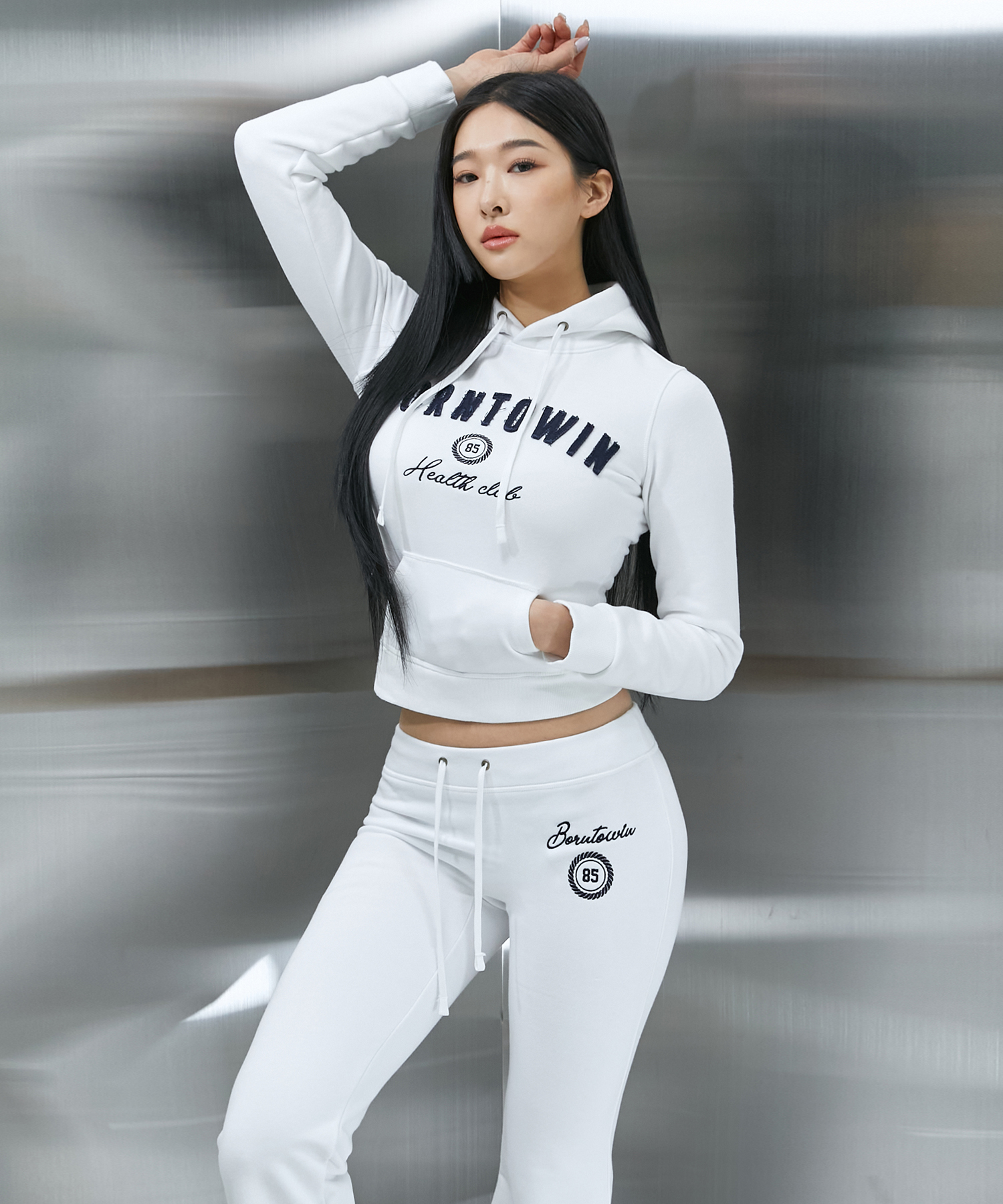BORNTOWIN PATCH SLIM FIT HOODIE [WHITE]
